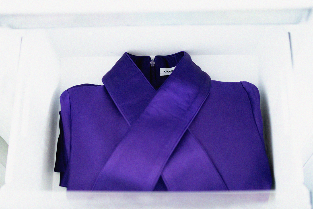 How to remove odors from silk dresses without washing